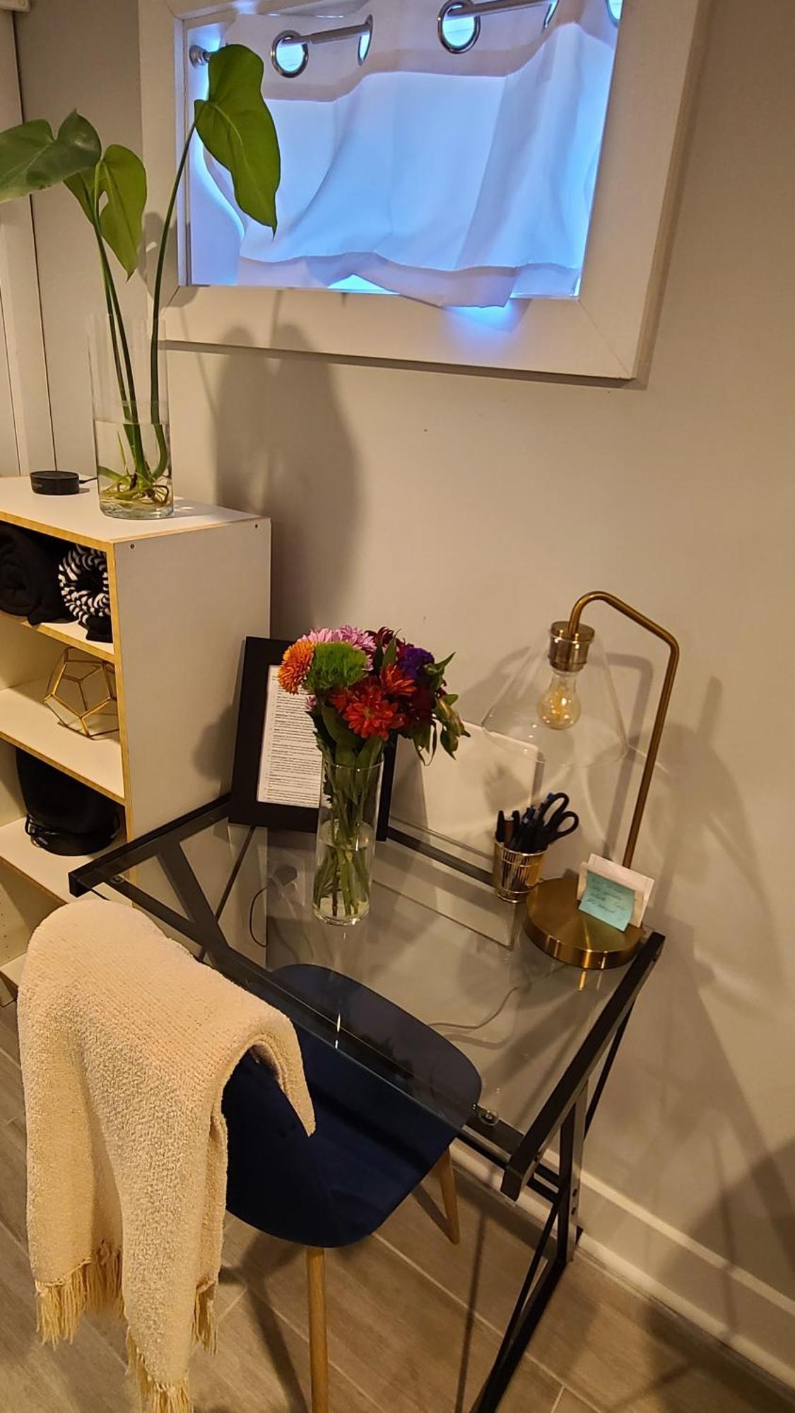 Beautiful Basement Suite & Outdoor Oasis ワシントン エクステリア 写真